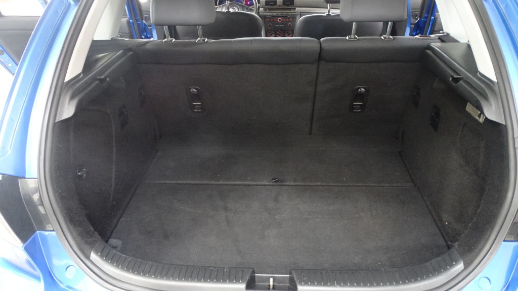 2005 Mazda MAZDA3 S - Photo 9