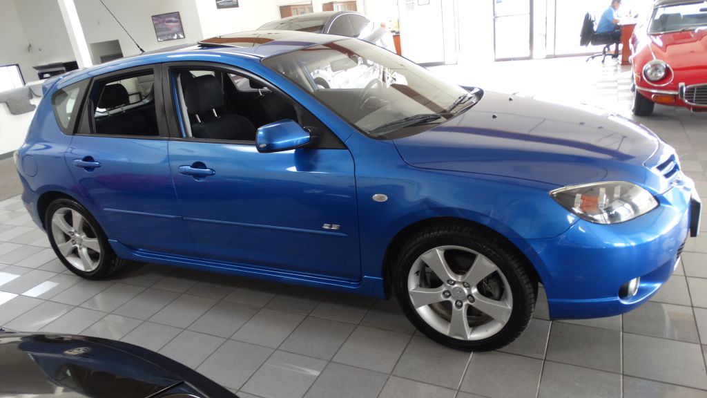 2005 Mazda MAZDA3 S - Photo 4