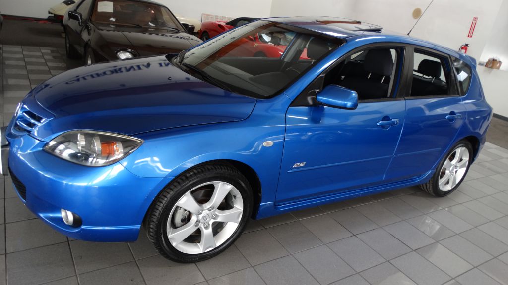 2005 Mazda MAZDA3 S - Photo 2